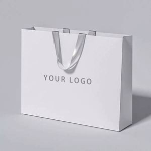 Bolsa de Compras de Lujo con Asas de Cinta de Papel Kraft Ecológica, Diseño Personalizado, para Ropa, Zapatos, Compras, Bodas - Product Image 1