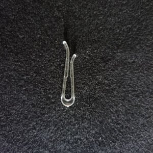 Clips de <span class=keywords><strong>camisa</strong></span> de plástico <span class=keywords><strong>transparente</strong></span> PS de alta calidad para almacenamiento y organización de ropa; Clips de falda transparentes en forma de U - Product Image 3