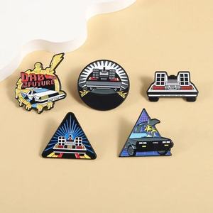 Broche Personalizado <span class=keywords><strong>de</strong></span> Aleación <span class=keywords><strong>de</strong></span> Zinc con Acabado en Níquel Negro, Diseño <span class=keywords><strong>de</strong></span> Coche DeLorean <span class=keywords><strong>de</strong></span> la Película 'A Través <span class=keywords><strong>del</strong></span> <span class=keywords><strong>Tiempo</strong></span>', para Mochila o Solapa - Product Image 4