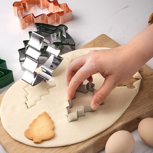 All'ingrosso Natale in acciaio inox biscotto taglierina Santa Crutch pan di zenzero uomo campana fiocco di neve cartone animato biscotto Cutter stampo - Product Image 3