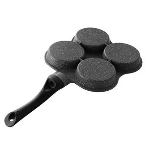 Petite poêle antiadhésive carrée avec mini moule à quatre trous Outil magique de friture d'oeufs pour les <span class=keywords><strong>hamburgers</strong></span> pochés Dumplings Recettes d'oeufs de petit déjeuner - Product Image 4