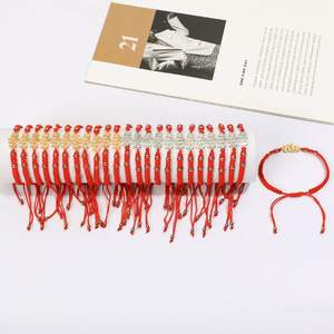 Pulseras de Moda con Dijes, Cuerda Roja, Borlas de Cuentas, Ajustables, Set de Regalo para Mujer, 24 Piezas, Joyería de Estilo Bohemio con Cuerda de Cáñamo - Product Image 3