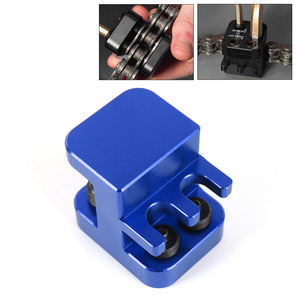Outil de chaîne pour chaînes de moto et VTT 520 525 530, outil d'estampage en alliage d'aluminium bleu avec brise-chaîne à rouleaux et connecteur - Product Image 1