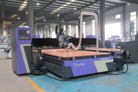 Routeur CNC de haute qualité pour le travail du bois avec quatrième axe rotatif de type mandrin pour les pieds de meubles, les trophées et la sculpture décorative sur bois