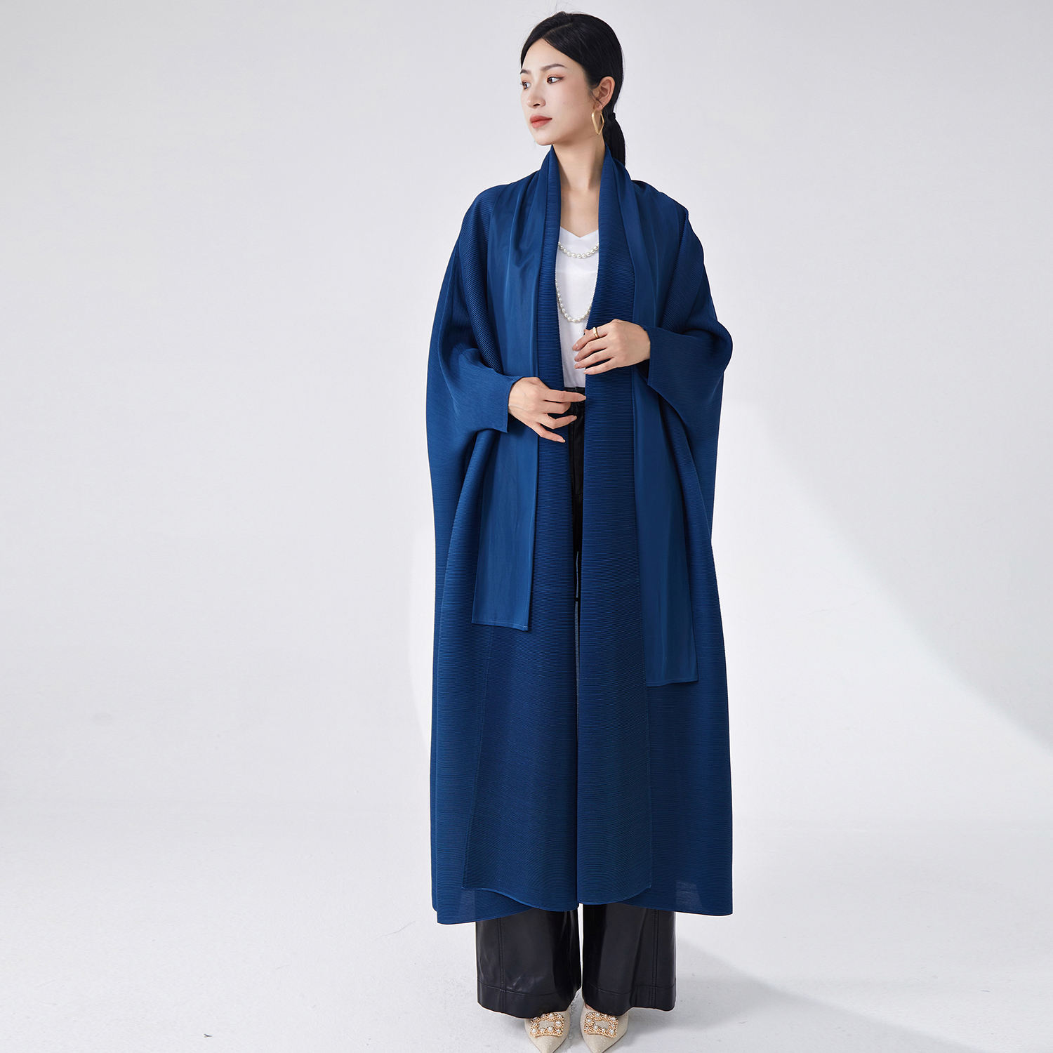 สีน้ำเงิน