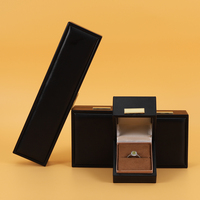 Boîte à bijoux carrée en velours personnalisée avec logo, pour collier, boucles d'oreilles, bracelet, boîte à bagues en cuir sécurisée, vente en gros d'usine SIFO.
