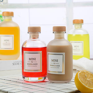 Bouteilles d'alcool en verre givré transparent avec couvercles en liège naturel en vrac 100ml 250ml 375ml 500ml tailles pour whisky vin vodka <span class=keywords><strong>cidre</strong></span> - Product Image 5