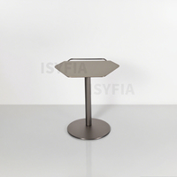 Table basse minimaliste moderne en métal style nordique simple bureau rotatif en acier pour salon hôtel villa meubles