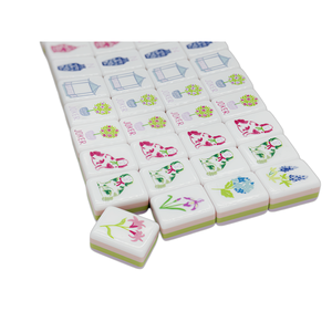 Set di Mahjong in Acrilico a Quattro Strati Personalizzato, Tessere Americane Intagliate per Giochi di Scacchi - Product Image 3