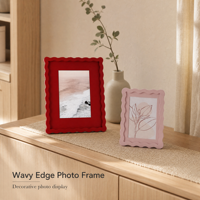 Fabrication OEM/ODM sur mesure, cadre photo de table en bois ondulé de couleur rouge rose pastel pour la chambre des enfants