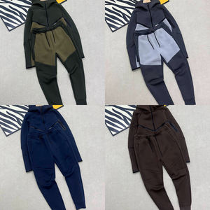 إصدار جديد 2026 بدلة رياضية رجالية عالية الجودة من القطن التقني، ماركة أزياء، طقم من قطعتين، سترة وبنطلون رياضي بتصميم مرقع - Product Image 3