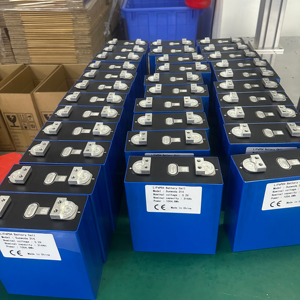 แบตเตอรี่ลิเธียมไอออน LiFePO4 แบบแท่งปริซึม 3.2V 314ah จากโรงงาน  10000 รอบการใช้งาน อายุการใช้งานยาวนาน สำหรับเก็บพลังงาน ใช้ในบ้าน รถกอล์ฟ - Product Image 1