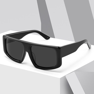 Gafas de Sol Unisex con Marco de Acetato Negro, Lentes Polarizadas TAC con Protección UV400 para Conducir, Viajar y Complementar Atuendos a la Moda - Product Image 1