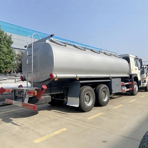 Camion-citerne Sinotruk Howo 6x4 de Chine, 20000 litres, distributeur de carburant, camion de ravitaillement mobile, camion de livraison de carburant et d'huile - Product Image 4