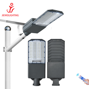 JIEWEI lampadaire solaire intelligent Ip65 extérieur en aluminium moulé sous pression 100W 200W 300W 400W 600W lampadaire solaire LED - Product Image 3