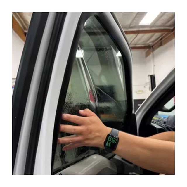 Green Nano Ceramic Car Window Tint Film 1.52x30m Roll 2 Ply Solar Window Film for Automobile Heat Insulation 99% UV Block