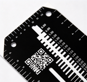 Règle de mesure de fissures en plastique format carte de poche avec logo personnalisé pour l'inspection des fissures dans le bâtiment et l'ingénierie structurelle - Product Image 2