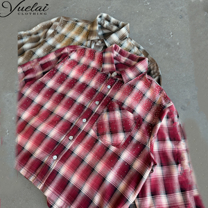 Nieuwe mode op maat gemaakte lange mouwen 100% katoenen overhemdjas met drukknopen en strass steentjes - Product Image 1