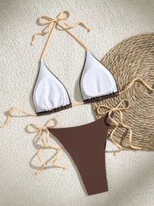 Conjunto de bikini de dos piezas con estampado floral para mujer, top triangular sin espalda con cuello halter y lazo lateral, traje de baño para playa, venta al por mayor - Product Image 6