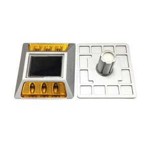 Дорожный светоотражатель (катаи) для разметки дорог, пластиковый, алюминиевый, с солнечной батареей, светодиодный, высокой интенсивности, призматический - Product Image 2