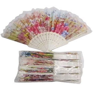 Abanicos de mano plegables de moda con estampado de seda de una sola capa y logotipo dorado, con varillas de plástico, ideales para bodas, venta al por mayor. - Product Image 3