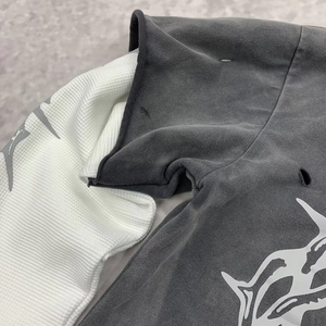 T-shirt streetwear à épaules tombantes, design gaufré, imprimé délavé à l'acide, t-shirt surdimensionné délavé, double couche, manches longues - Product Image 4