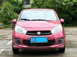 Suzuki Hatchback 1.0L Manuelle Essence 5 Places Rouge Conduite à Gauche Pneus R15 Phares Halogènes Sièges en Tissu - Product Image 4