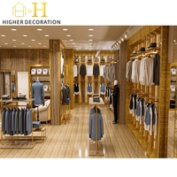 Magasin de vêtements Meubles Hommes Showroom Vitrine Vêtements Vente au détail Vitrine Boutique de luxe Vitrine