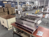 Machine automatique portable électrique 220 V 50 Hz pour la fabrication de mini-boules sucrées, beignets et mochis, idéale pour les Puff Puff (modèle australien)