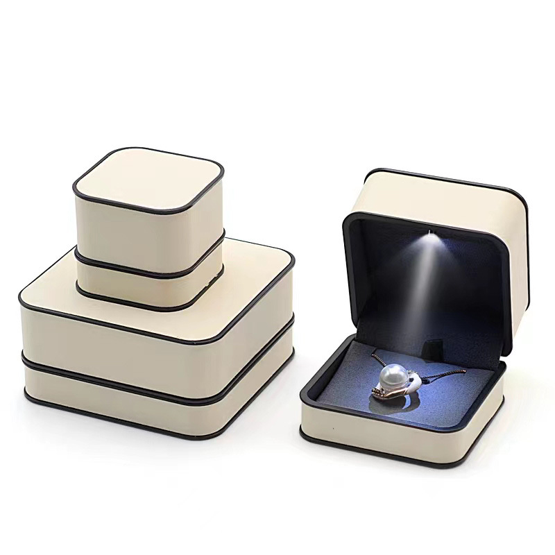 Caja de joyería con luz LED blanca