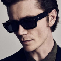 Lunettes de soleil de créateur UNOC 2024 pour hommes, lunettes carrées personnalisées de luxe pour femmes, monture verte en PC, marque de lunettes de soleil noires