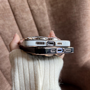 Ốp điện thoại chống nước, chống sốc hình phi hành gia ẩn hình cho iPhone 17/16/15/14/13 Pro Max, tặng kèm mẫu miễn phí - Product Image 3