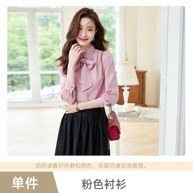pink shirt