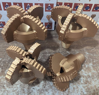 Pièces de machines minières : Coupeur convexe PDC de 8 1/2 pouces (1308 mm) à 4 ailettes, filetage mâle 90 mm (3 1/2 po) pour forage de puits d'eau