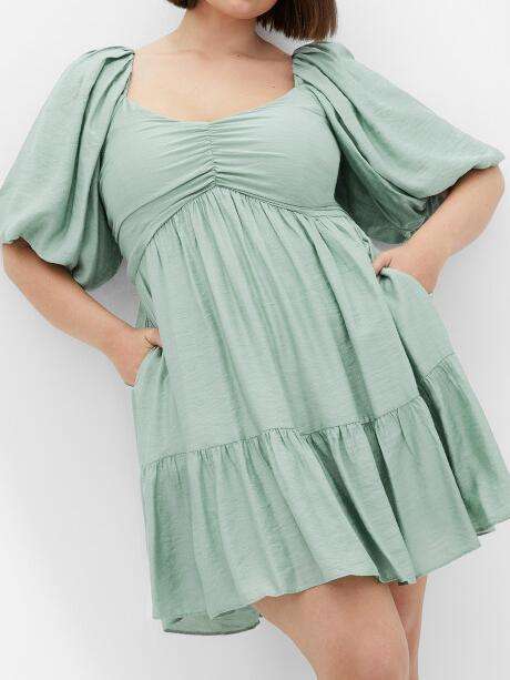 สีเขียว