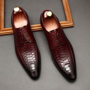 รองเท้าผู้ชายหนังวัวแท้ชั้นแรกสำหรับฤดูร้อน พื้นนุ่ม ระบายอากาศได้ดี รองเท้าผ้าใบสีขาว พื้นยาง แต่งลายแบบ Patchwork หัวเหลี่ยม แบบผูกเชือก - Product Image 2