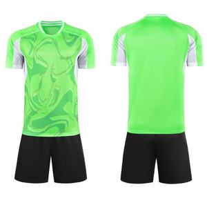 Toptan yüksek kalite OEM futbol forması küresel en çok satan özel profesyonel kalite futbol forması & şort takımı - Product Image 4