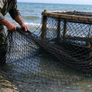 Hochbelastbares PE-Fischernetz für Meeresanwendungen, Maßgefertigtes Kommerzielles Fischernetz für Fischerei und Aquakultur - Product Image 1