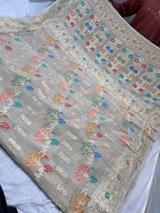 Sari Banarasi de Georgette Tassur Puro Semi con Exquisitos Detalles Tejidos a Mano de Tilfi Meena y Trabajo Multicolor Meenakari - Product Image 3