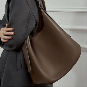 Borsa Tote <span class=keywords><strong>Vintage</strong></span> Francese <span class=keywords><strong>da</strong></span> Donna Minimalista Geometrica in Pelle di Vacchetta, Borsa a Spalla Asimmetrica in Pelle Hobo, Grande Capacità, Stile Cargo Slouchy - Product Image 1