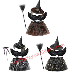 Conjunto <span class=keywords><strong>de</strong></span> disfraces <span class=keywords><strong>de</strong></span> Halloween <span class=keywords><strong>de</strong></span> 4 piezas para niñas, negro con estrella, tela <span class=keywords><strong>de</strong></span> araña, falda tutú <span class=keywords><strong>de</strong></span> malla impresa, sombrero <span class=keywords><strong>de</strong></span> <span class=keywords><strong>bruja</strong></span>, escoba, alas <span class=keywords><strong>de</strong></span> plumas - Product Image 1