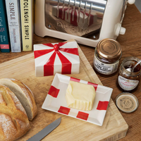 Beurrier en céramique avec couvercle, design rayé, beurrier personnalisé pour comptoir de cuisine, beurrier de ferme, pour table à manger à la maison