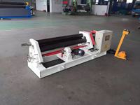 Machine de pliage de tôles CNC W12 à moteur hydraulique électrique automatique pour tôles en acier au carbone à prix abordable