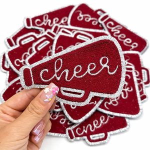 Parche de tela bordado personalizado estilo deportivo para animadoras, con eslogan, logotipo de altavoz, para coser o planchar en sombreros/ropa - Product Image 1