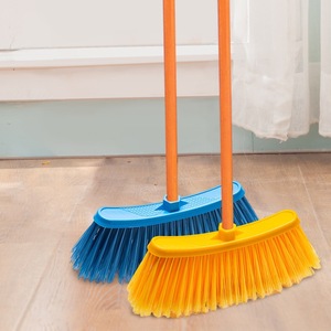 La limpieza de la <span class=keywords><strong>casa</strong></span> equipa la escoba plástica de la escoba <span class=keywords><strong>del</strong></span> ANIMAL DOMÉSTICO de los PP con el <span class=keywords><strong>palo</strong></span> - Product Image 5
