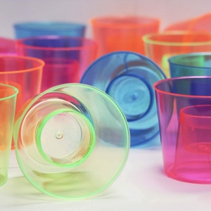 Tazas de bombardero de plástico, vasos de chupito de fiesta de bomba, vasos de bombardero de plástico duro de Color neón desechables, vasos de chupito de bomba Jager - Product Image 4