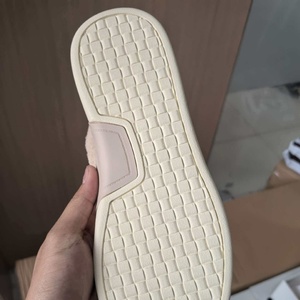 Chaussures décontractées légères à semelle fine en cuir de vachette de première qualité, nouvelle mode 2026, baskets polyvalentes pour hommes, chaussures basses tendance - Product Image 5