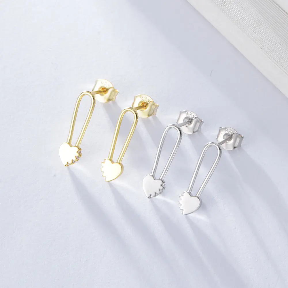 2022 New stylish classy minimalist Heart Shape pin stud Earrings