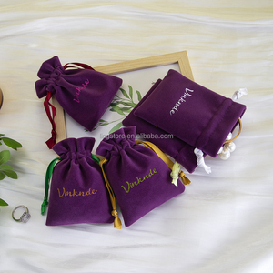 Pochette personnalisée en velours violet 10*15cm avec cordon de serrage pour bijoux (colliers, bagues) - Sac de rangement anti-poussière pour cadeaux et cosmétiques - Product Image 6