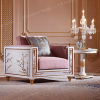 Ensemble de meubles de salon de luxe rose antique de style européen, canapé en bois sculpté, table basse ronde haut de gamme